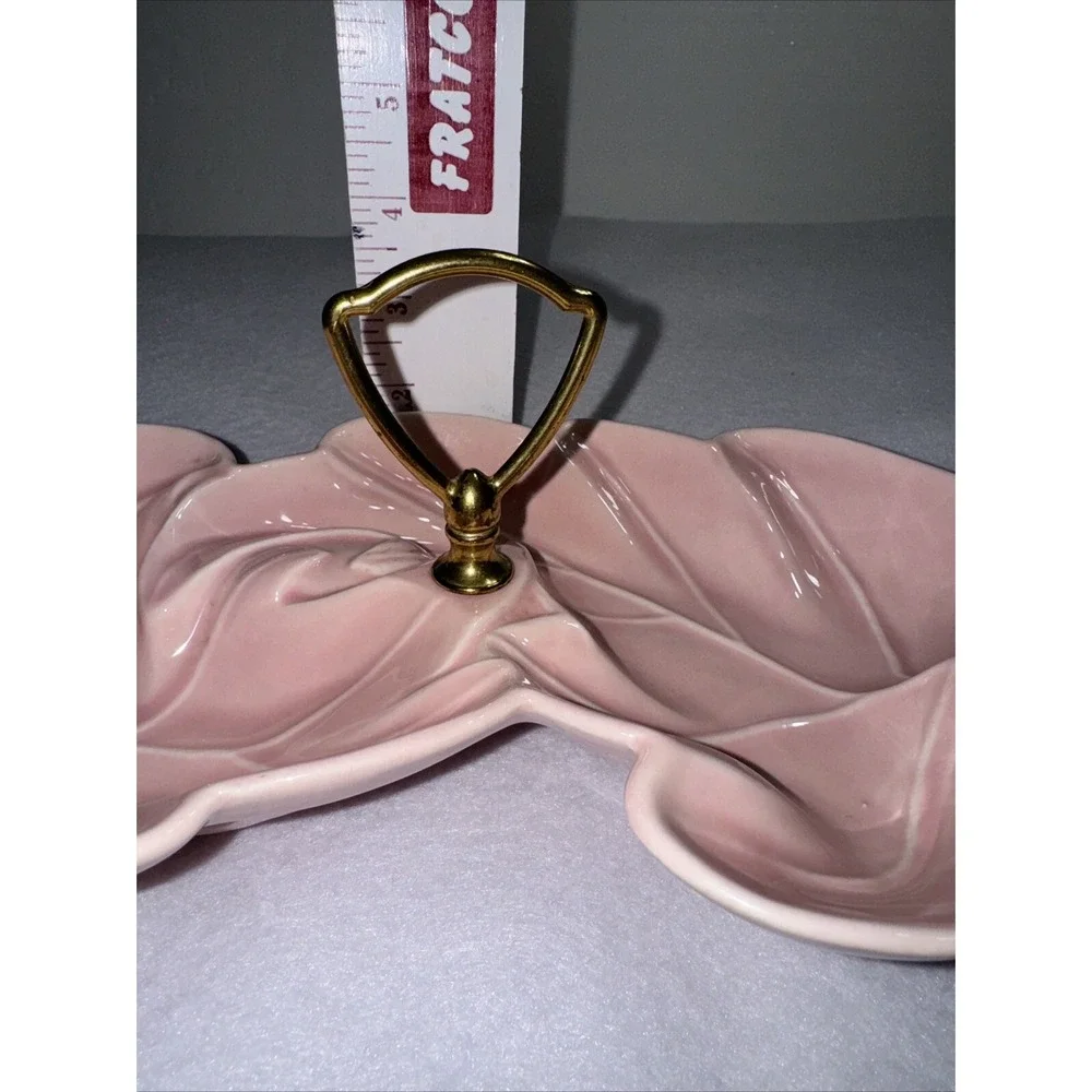Vtg MCM USA Pottery Divided Sectioned BlushLeaf Ceramic Candy Dish Handle No 100